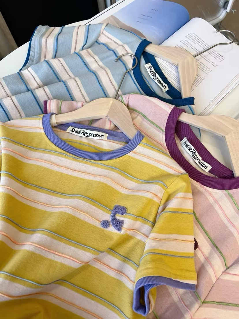 韩国r*彩条 T 恤