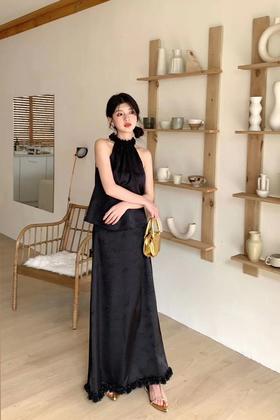 ELLA JADE 优雅立体花朵挂脖背心+高腰显瘦半身裙 20479