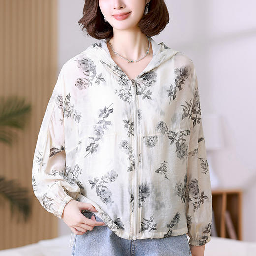丁摩 连帽印花轻薄防晒衣女款夏季外套325013 商品图3