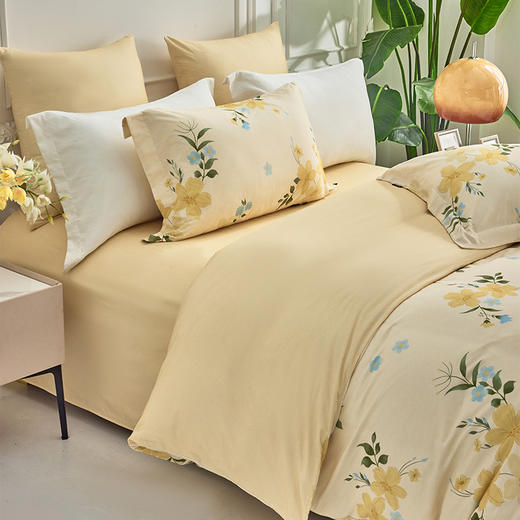 多喜爱 全棉贡缎磨绒四件套 迎春/秋瑾拾忆/晨间时刻/花叶隐/暖辉/芳苑 【7A抗菌】【精美礼盒包装】高密全棉 优雅花卉 更细腻更厚实更软糯磨绒宽边枕套 FX 商品图2