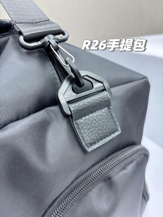 lulu 2025最新款大容量手提式运动旅行包，独立鞋仓+运动健身干湿分离单肩腋下旅行包！ 商品图8