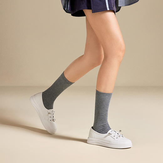 千百度厚底小白鞋女时尚休闲板鞋透气舒适耐磨运动鞋A25472081 商品图2