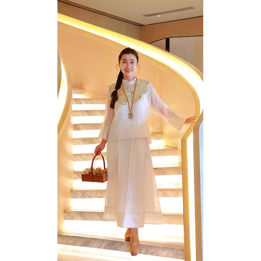 【2026东衣作】新中式云肩（25710043黄白游-高定款） 商品图1