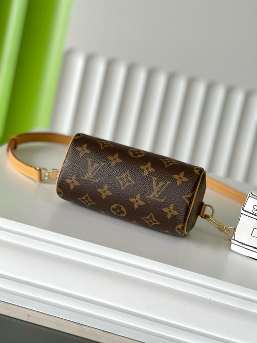 夏季特惠💰680 原单LV M81085 尺寸：16×10×7.5cm NANO SPEEDY 迷你枕头包 变码芯片 商品图3