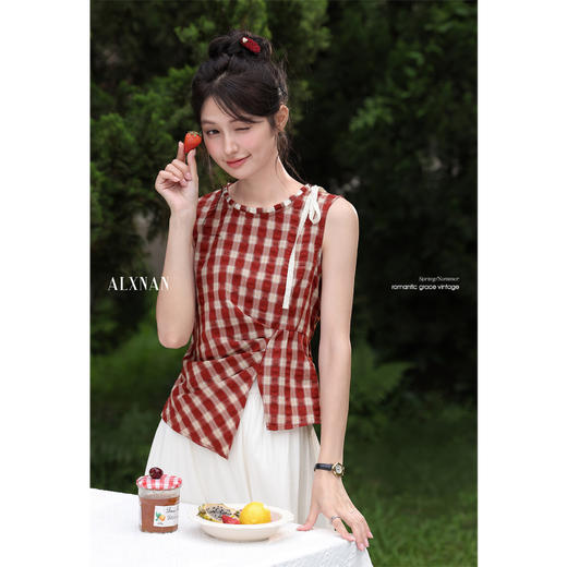 【65折秒杀】鹿向南「心动赴约」红色格子无袖背心女夏季新款修身别致吊带上衣L559188 商品图3