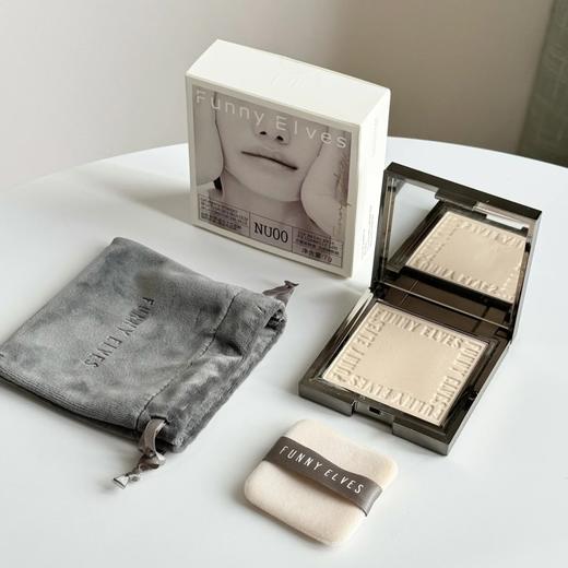 现货▲Funny Elves方里控油粉饼 7g 商品图0