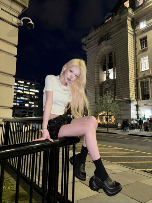 🔥SMFK平替高版本辣妹拖增高十字花软底沙滩拖5142📸明星博主网红都人手一双 出门被疯狂要🔗 咱家💰79元就可以到手同款版型平替 穿上秒变超模腿的辣妹拖 商品图4