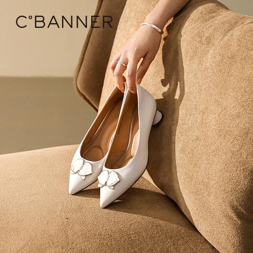 【静音系列】千百度蝴蝶兰扣式高跟鞋女通勤浅口单鞋A25106057 商品图1