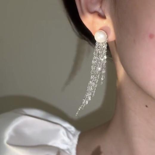雀说 S925银色瀑布高级轻奢珍珠流光流苏耳环 1440 商品图3