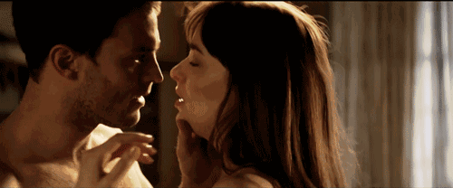 男人叫你“老婆”不一定是爱你，敢给你这1样东西，才是真宠