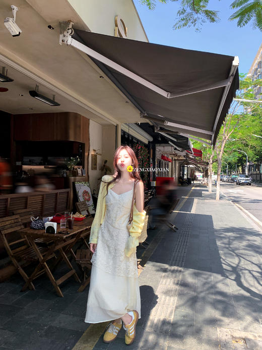 <曾小咸推荐>法式温柔风蕾丝显瘦吊带连衣裙 商品图6