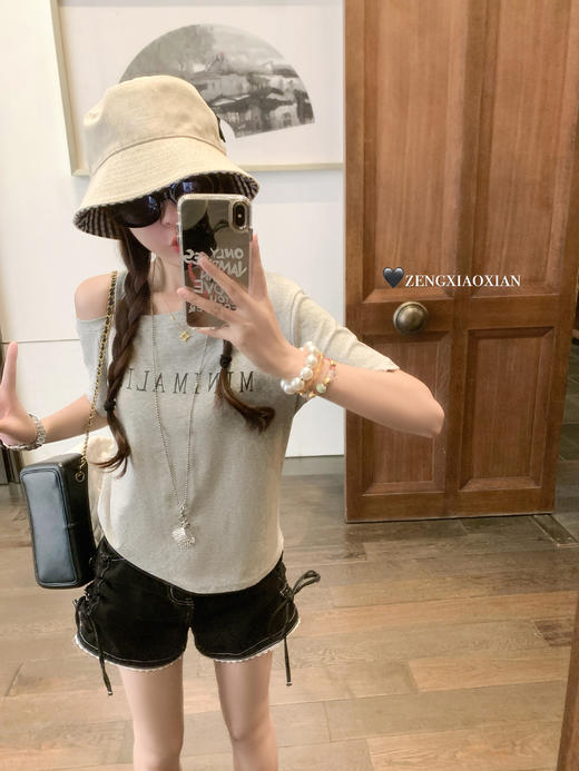 <曾小咸推荐>4.12现货秒杀 ！微信超特价！字母印花斜肩露肩短袖 日常89.99 立减40 秒杀49.99！！蓝色牛仔短裤 秒杀79.99！！ 商品图8