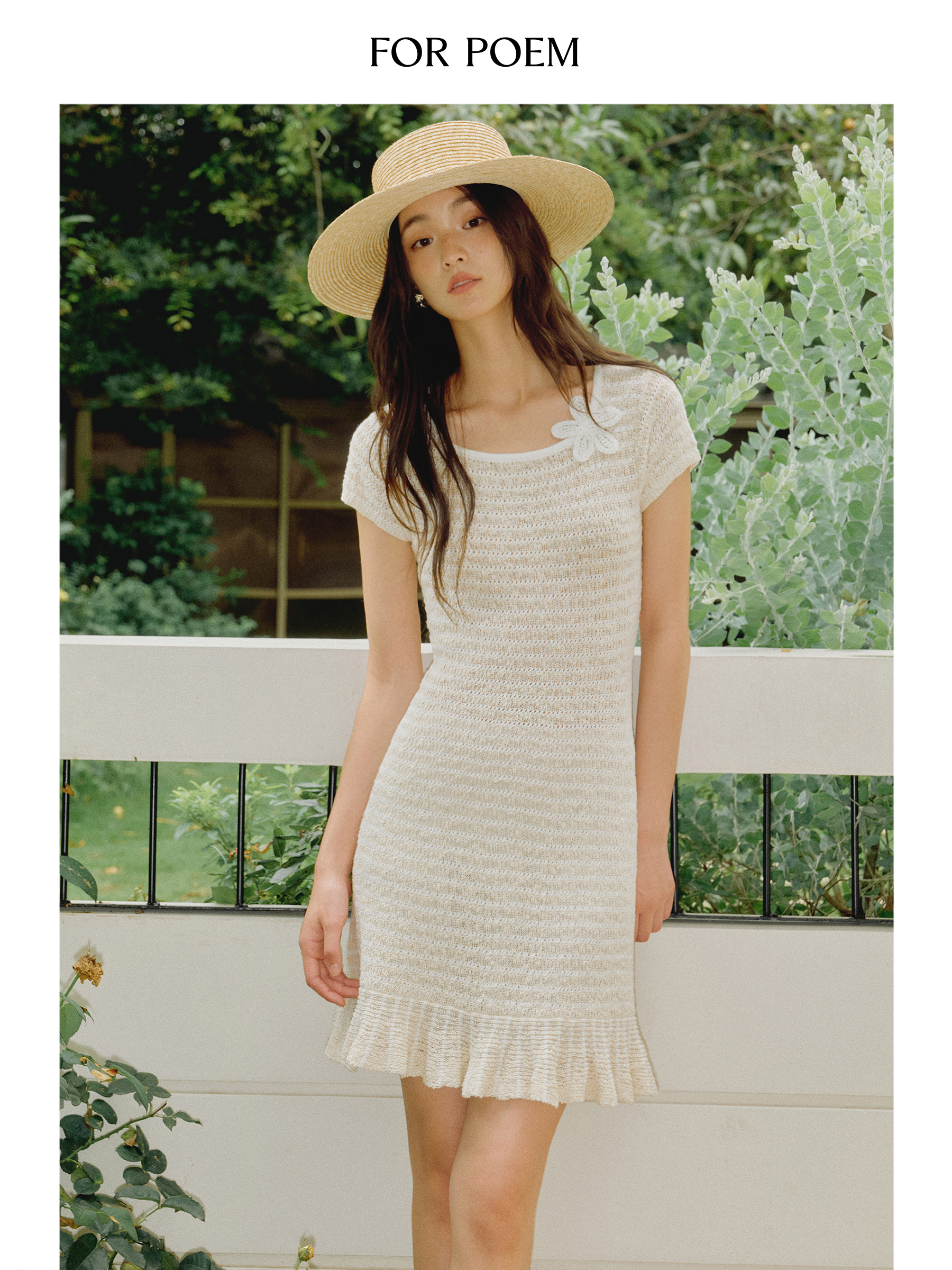 ForPoem 现货 25/SS原创设计棉混纺花纱针织收腰弹力方领花朵连衣裙