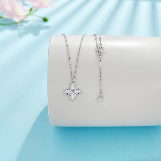 【限时8.8折】【线上铂金馆】PT950 #CNC 铂金实心调节鱼鳞幸运四叶草套链(PTTL00065)预售产品下单后不退款不退货不换货不补差价) 商品图0