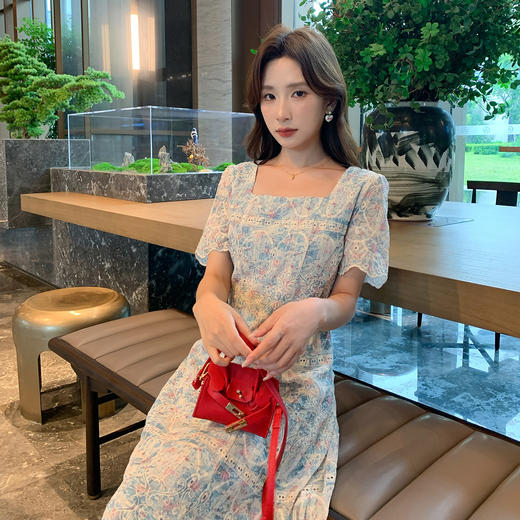 奢姿大码女装2025夏季法式高级方领重工长裙掐腰显瘦短袖连衣裙9952802186 商品图2