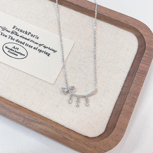 【限时8.8折】PT950 #在逃公主 铂金空心可调节甜美少女心蝴蝶结浪漫520套链(PTTL00010)预售产品下单后不退款不退货不换货不补差价)预售产品下单后不退款不退货不换货不补差价 商品图1