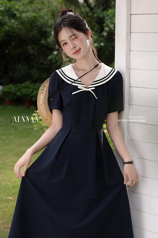 鹿向南「月白风清」藏蓝色海军领连衣裙女夏气质法式短袖长款裙子 商品图5