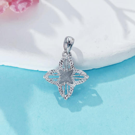 【限时8.8折】【线上铂金馆】PT950 #CNC #为你摘星 【国际铂金协会】铂金镂空鱼鳞四角星星形吊坠(BDZ00231)预售产品下单后不退款不退货不换货不补差价) 商品图1