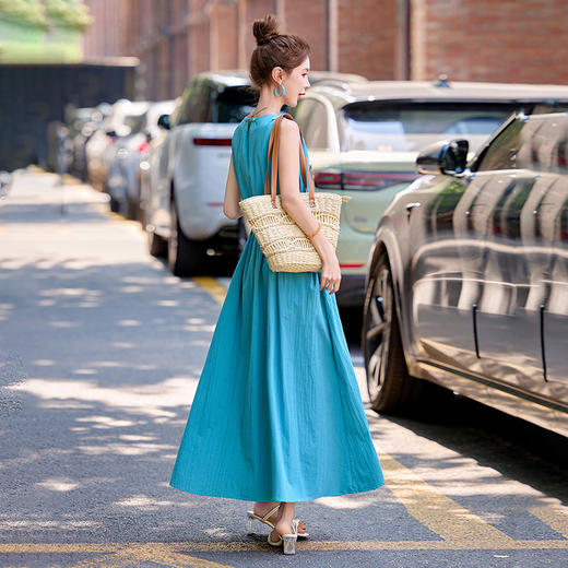 时尚蓝色无袖背心连衣裙，今年流行显瘦气质长裙子HR-BX6011 商品图2