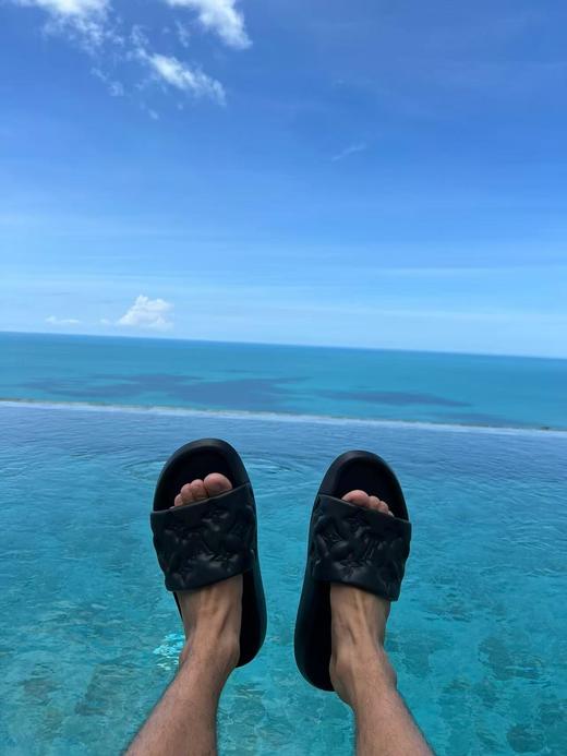 驴家 舒适简约浮雕拖鞋沙滩鞋（HC） 商品图4