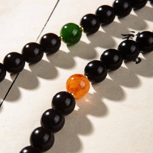 清代紫檀家具老料制手持(直径1.2厘米，配老翡翠童子、海蓝宝、碧玉、雪花幽灵、紫水晶) 商品图4