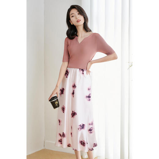 剩S/M/L 【休闲套装】2025夏季时尚简约纯色针织衫减龄印花半裙3658 商品图4