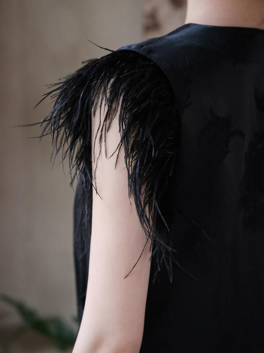 盛唐牡丹| 梅兰竹菊冠乐绉鸵鸟毛女裙(鸵鸟毛可拆卸) 商品图3