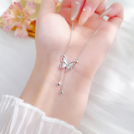 【限时8.8折】【线上铂金馆】PT950 #九紫离火 【国际铂金协会】铂金仿钻镂空蝴蝶星星流苏调节套链(BTL00233)预售产品下单后不退款不退货不换货不补差价) 商品图3