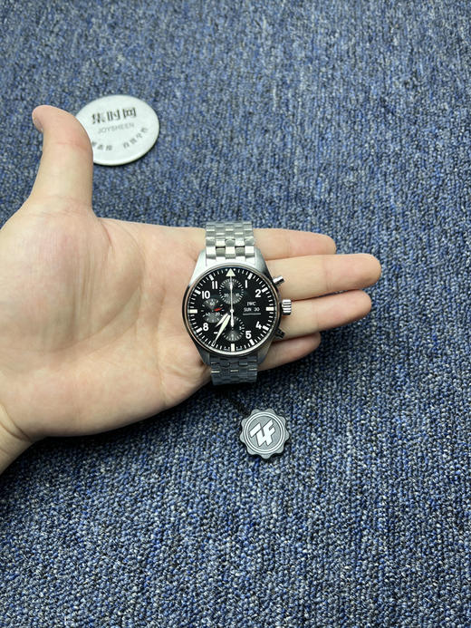 ZF经典臻品【驰骋高空 分秒必“真”】
万国飞行员计时系列 男士腕表 商品图8