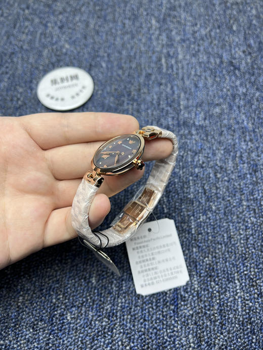 原单渠道货 阿玛尼Ar11197 女士腕表
机芯：原装进口石英机芯 商品图3