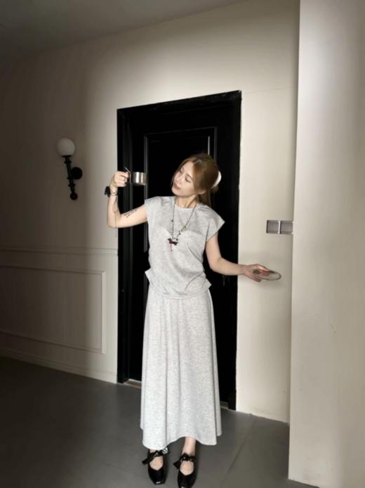 ✨ 法式优雅，轻盈一夏！【法式通勤定制版小飞袖长裙气质套装2523款】来啦！ ✨ 姐妹们，这款法式定制版小飞袖长裙套装，简直是为夏天量身打造的！ 商品图7