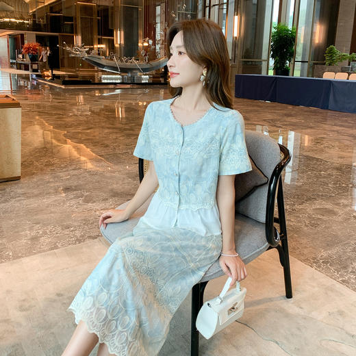 【清仓超15天不保价】奢姿大码女装2025夏季气质拼接两件套装胖妹妹时尚减龄刺绣套装9952953388【1】 商品图0