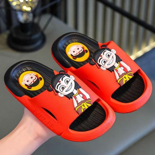 「软糯萌趣！舒适内里」2025新款哪吒拖鞋 男童6到12岁夏季外穿居家防滑宝宝儿童拖鞋女童装 商品图3