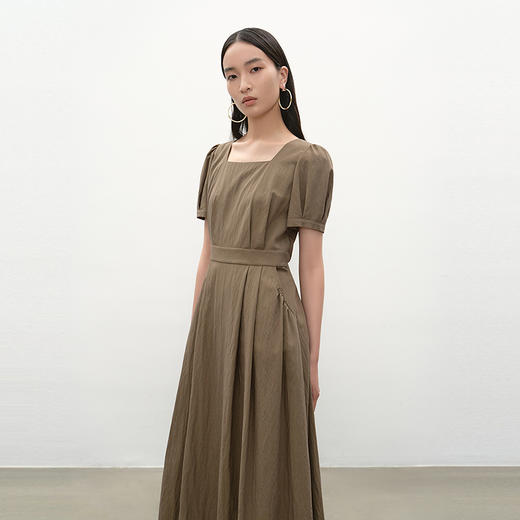 NEELLY纳俪商场同款夏季新款法式复古方领连衣裙女收腰显瘦长裙N25051Y01128 商品图2