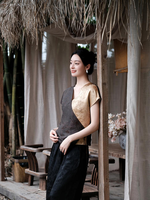 盛唐牡丹| 风清影竹重缎香云纱上衣 商品图2