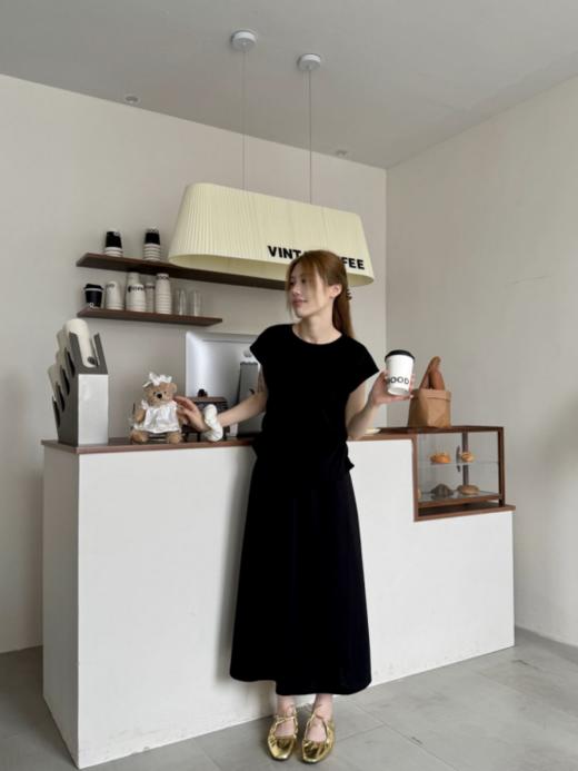 ✨ 法式优雅，轻盈一夏！【法式通勤定制版小飞袖长裙气质套装2523款】来啦！ ✨ 姐妹们，这款法式定制版小飞袖长裙套装，简直是为夏天量身打造的！ 商品图2