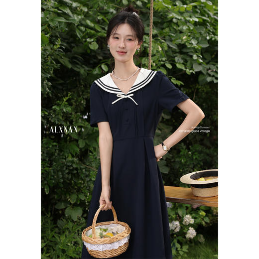 鹿向南「月白风清」藏蓝色海军领连衣裙女夏气质法式短袖长款裙子 商品图4