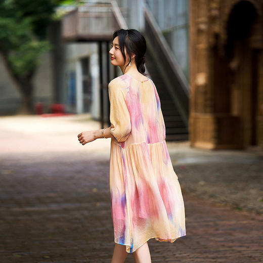 丁摩新品女装减龄飘逸款两件套彩虹晕染亮丝真丝连衣裙AL75005 商品图3