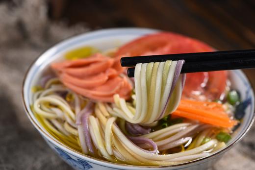 4.5KG  回韵红土地七彩挂面礼盒500g*9 商品图4