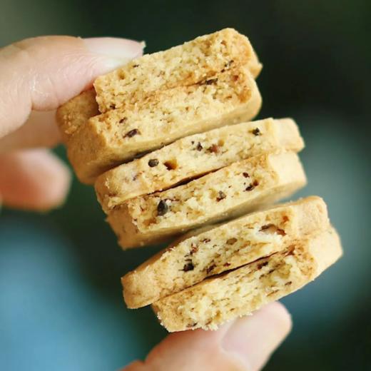 菜头商城 牛肝菌曲奇饼干 净含量160克，10克*16袋 商品图0