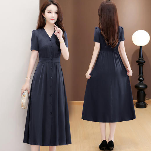 气质V领长款，洋气修身优雅时尚妈妈裙子QYM-XQD54B2570 商品图1