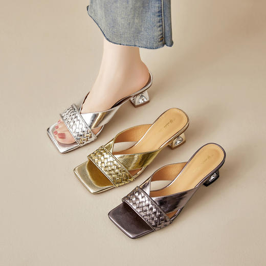 【预售5天】优雅轻便~夏季法式复古编织水钻气质粗跟凉拖鞋女MBJR&6933 商品图4