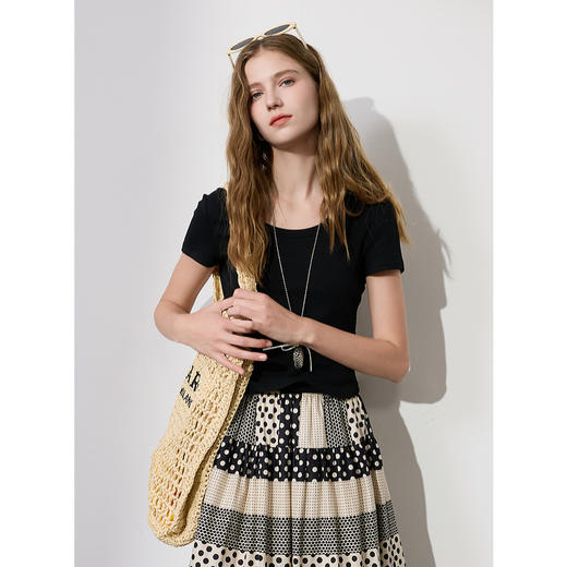 三彩2025夏季新款镂空花边T恤修身短款圆领正肩短袖套头衫上衣M 商品图3