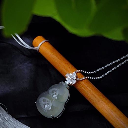 Pt （铂金）镶嵌翡翠葫芦项坠 商品图9