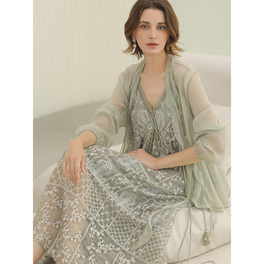 COCOBELLA万针刺绣炒色流苏仙女连衣裙蕾丝拼接吊带裙FR0079 商品图3