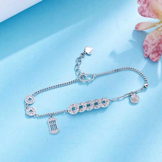 【限时8.8折】【线上铂金馆】PT950 #招财纳福 #复古风 精品 铂金实心国潮古风招财五帝币手链福牌算盘流苏金币铜钱造型调节手链(BFPTSL00016)预售产品下单后不退款不退货不换货不补差价) 商品图1