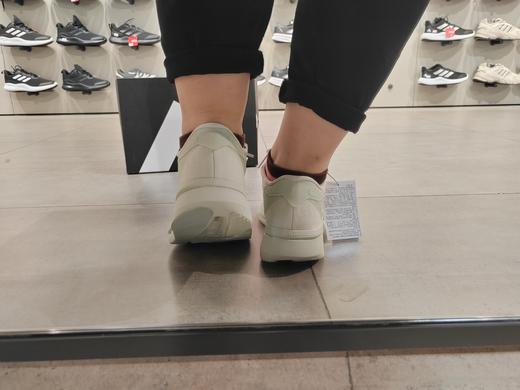 阿迪达斯女款ADIZERO  LIGHTSTRIKE PRO跑鞋 商品图2