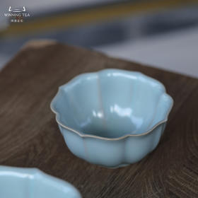 问鼎汝瓷鼎峰系列天青宝相碗（小）