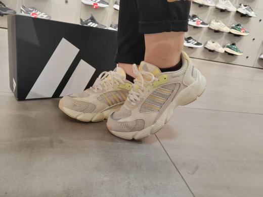 阿迪达斯女款基础跑鞋JP8051 商品图1