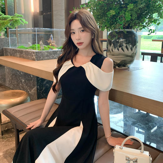 奢姿大码女装2025夏季时尚减龄撞色连衣裙胖妹妹优雅设计感裙子9952802011A 商品图2